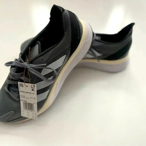 NWT Adidas Adizero Boston 11 Running Men's Sneakers (Grey Carbon) - Picture 6 of 7